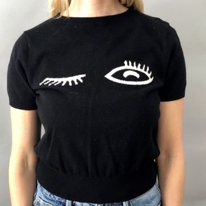 Short sleeves sweater